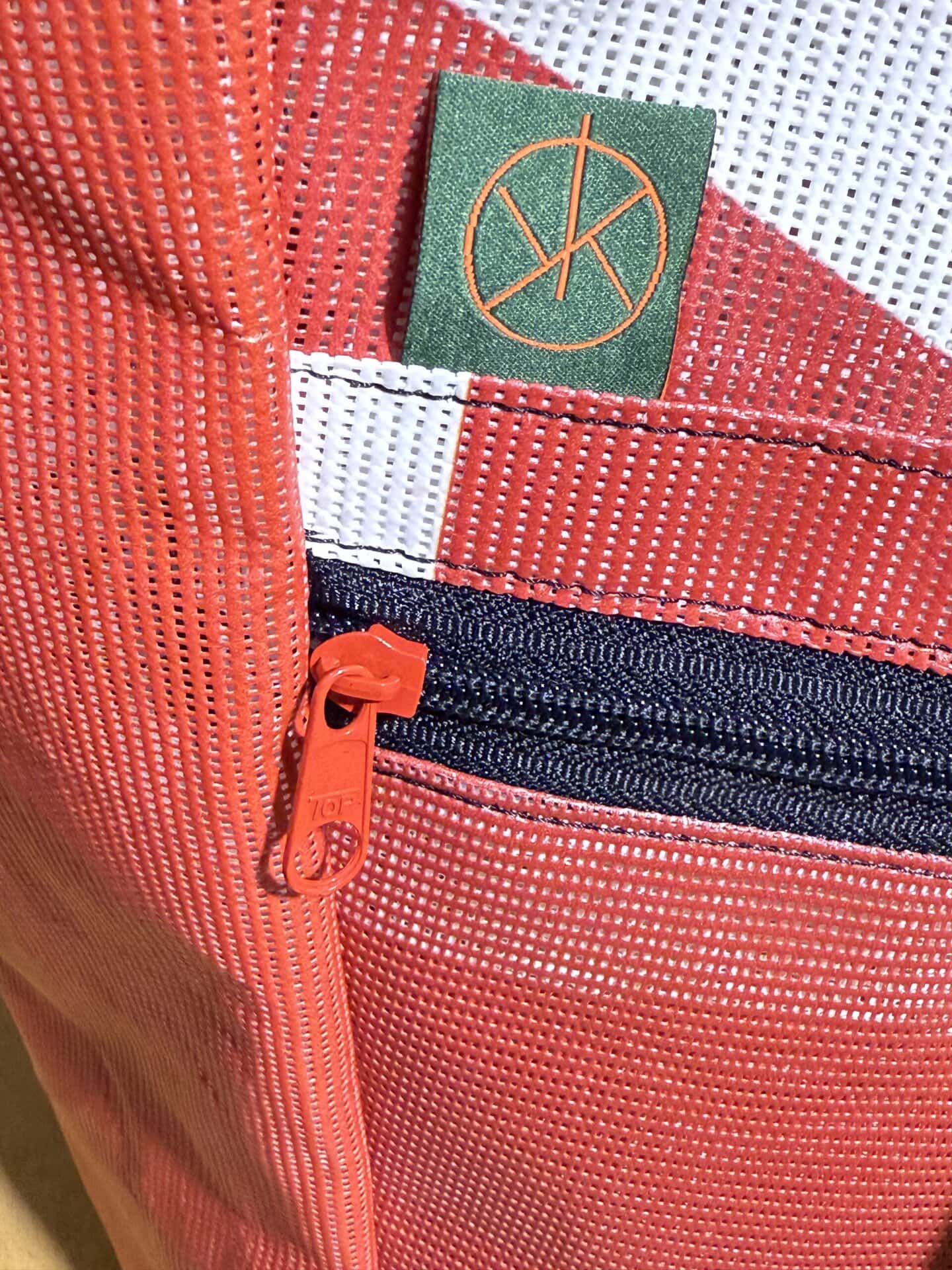 Markttasche 2.0 – Rot, Weiß – Reißverschluss: Schwarz – Bild 8